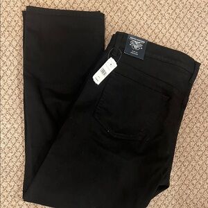 New with tag men’s Brooks Brothers 38 waist 30 length black straight denim jeans